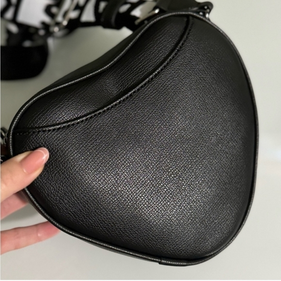 NWT Karl Lagerfeld crossbody bag - Picture 2 of 11